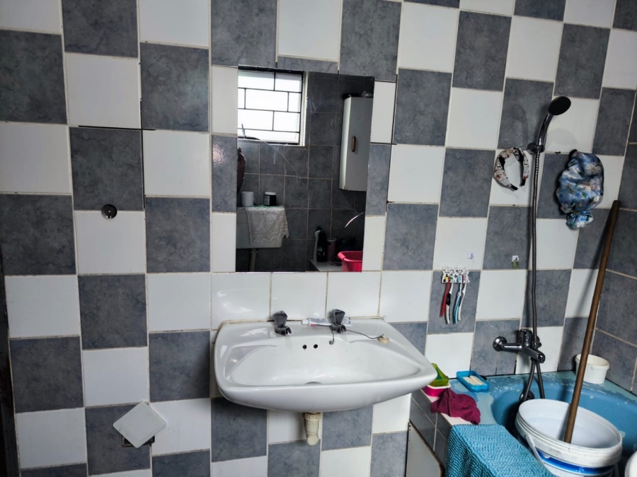 3 Bedroom Property for Sale in Lavender Hill Western Cape